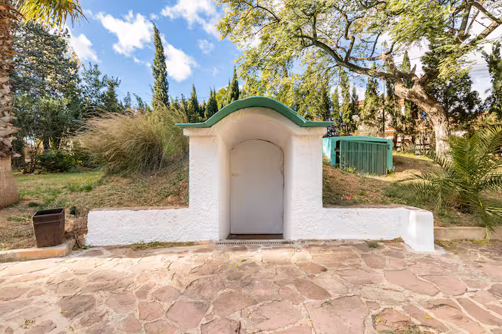 D6704f95 d679 4adb b586 0e80f9665db9